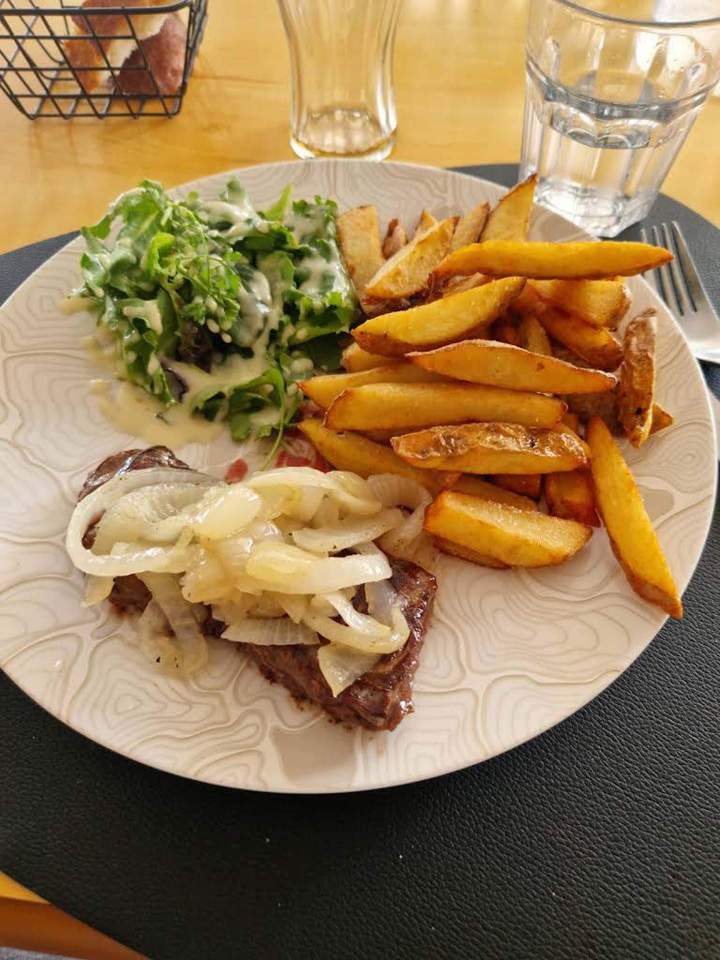 Steak aux oignons Rochefort